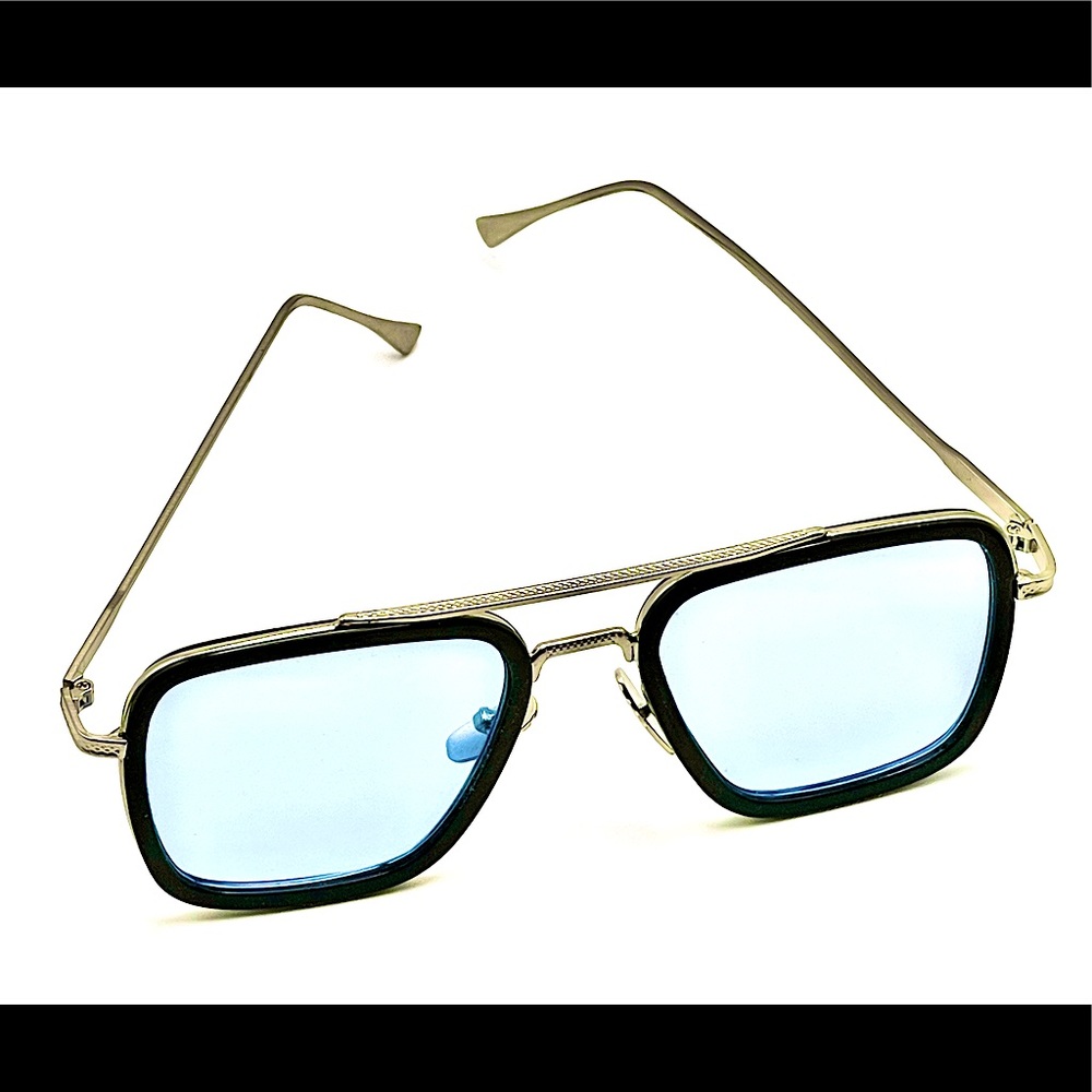 Unisex - Large Frame Metallic Sunglasses 
Very stylish & Chic